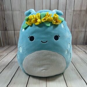 Squishmallow- NatNat The Pastel Blue Alien with Floral Crown.
